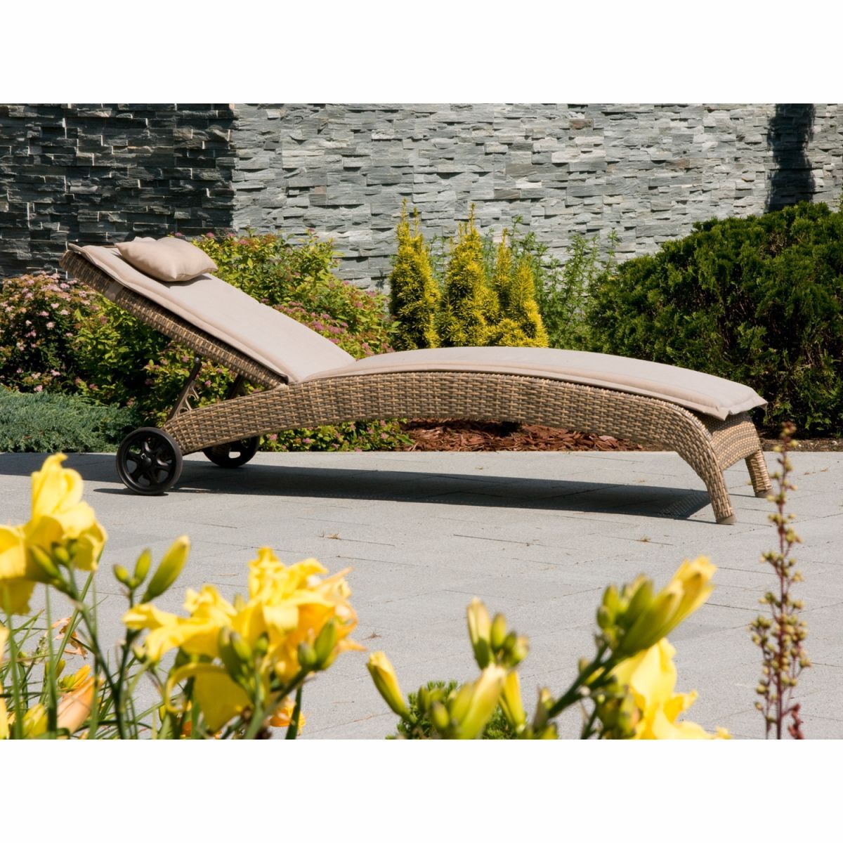 Sun Lounger Didcot | size: Length: 196cm, Width: 73cm, Height: 99cm | color: Brown | image: 3 | variant: 1000687