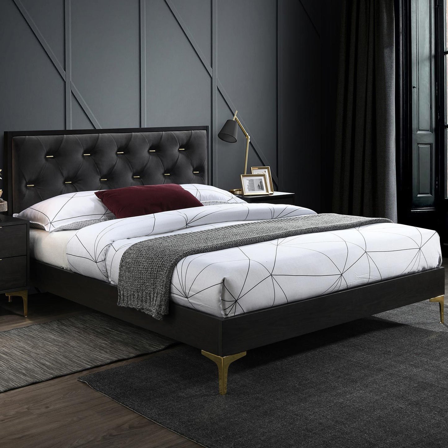 Double Bed East Matlock | size: Length: 208cm, Width: 164.5cm, Height: 100cm | color: Gray | image: 0 | variant: 1006549