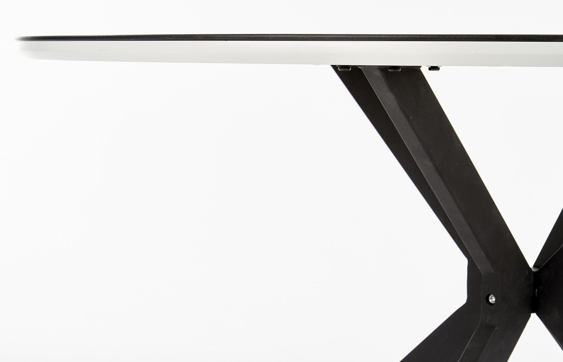 Kitchen Table East Portland | size: Length: 120cm, Width: 120cm, Height: 76cm, Diameter: 120cm | color: White/Black | image: 4 | variant: 1006806