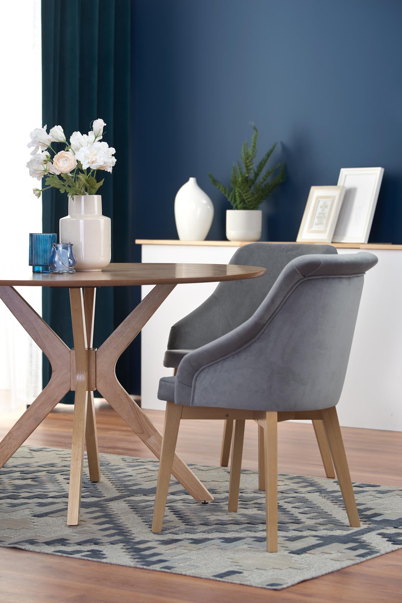 Kitchen Table Nicolas | size: Length: 120cm, Width: 120cm, Height: 77cm, Diameter: 120cm | color: Oak | image: 8 | variant: 1011217