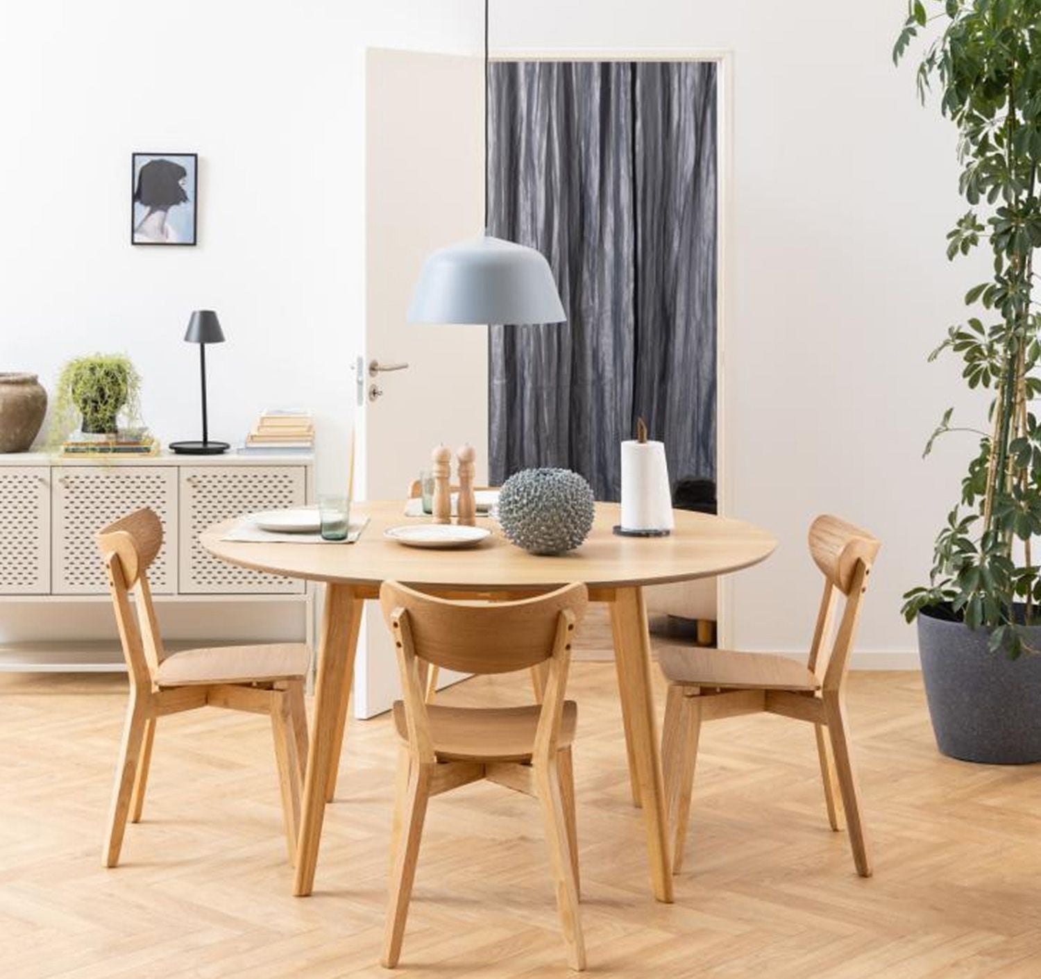 Kitchen Table Roxby | size: Length: 105cm, Width: 105cm, Height: 76cm, Diameter: 105cm | color: Oak | image: 6 | variant: 1006495