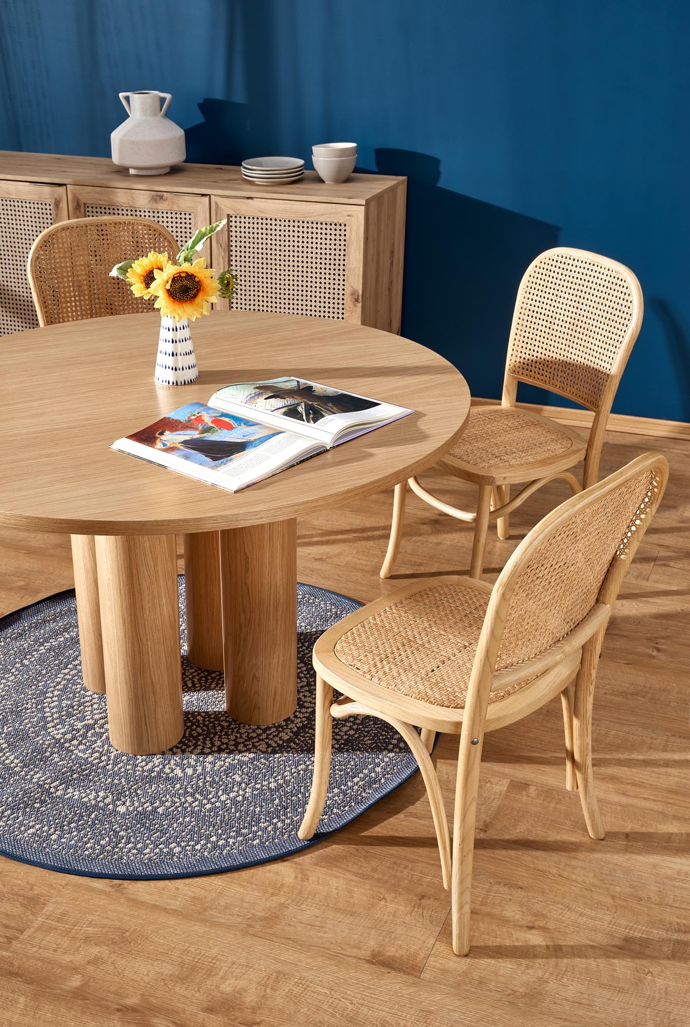 Kitchen Table West Newtown | size: Length: 120cm, Width: 120cm, Height: 77cm, Diameter: 120cm | color: Oak | image: 4 | variant: 1007391
