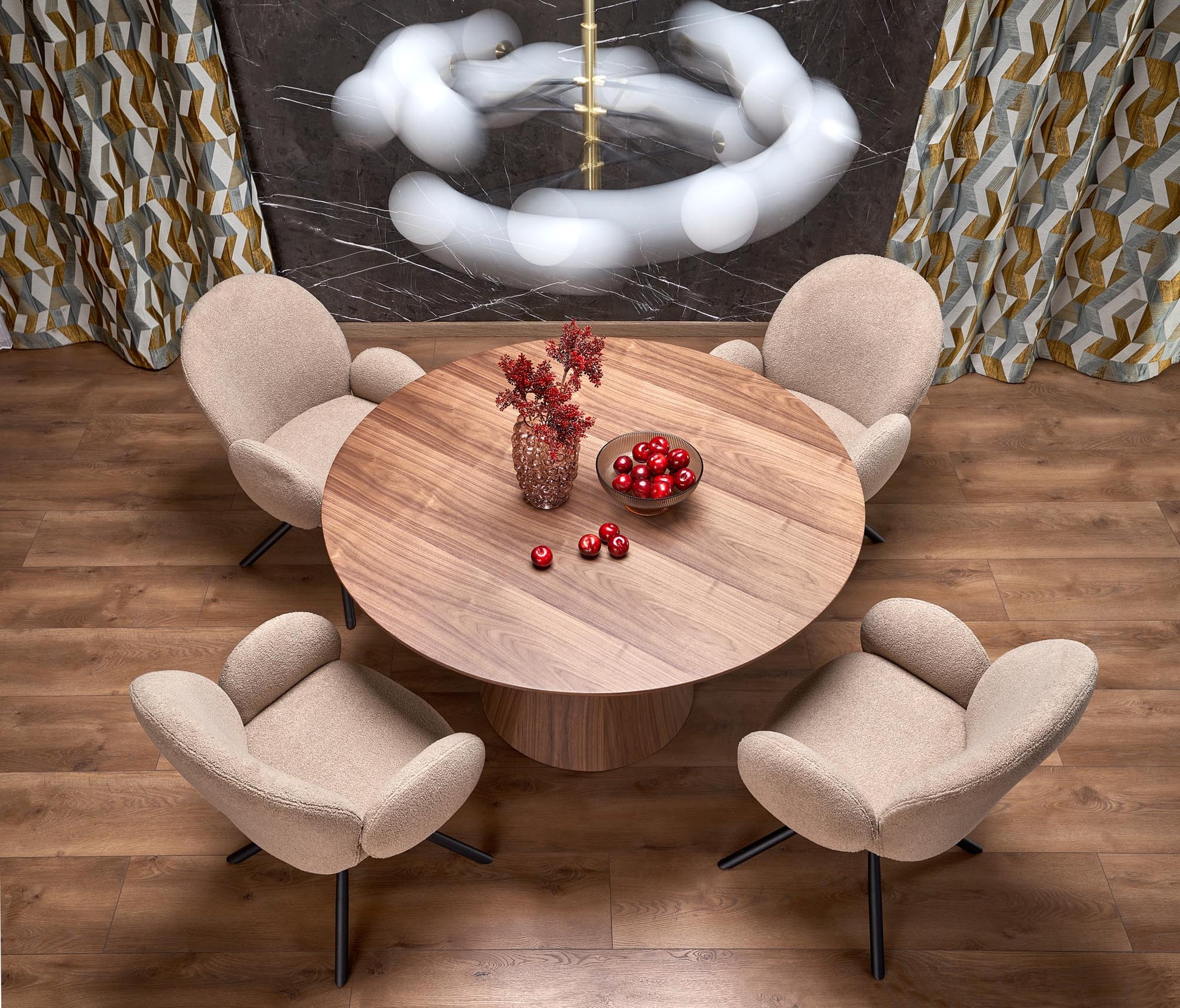 Kitchen Table West St Davids | size: Length: 136cm, Width: 136cm, Height: 78cm, Diameter: 136cm | color: Walnut | image: 4 | variant: 1007403