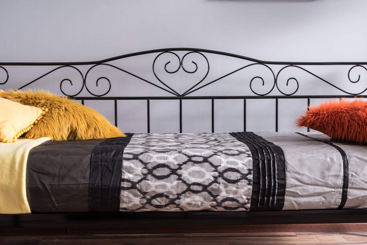 Single Bed Myanmar | size: Length: 208cm, Width: 96cm, Height: 100cm | color: Black | image: 4 | variant: 1010239