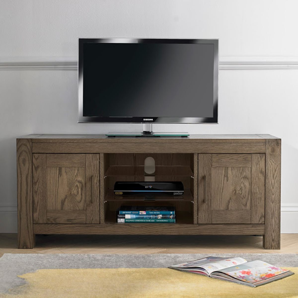 TV Table Bangor | size: Length: 44cm, Width: 135cm, Height: 57cm | color: Brown | image: 1 | variant: 1001470