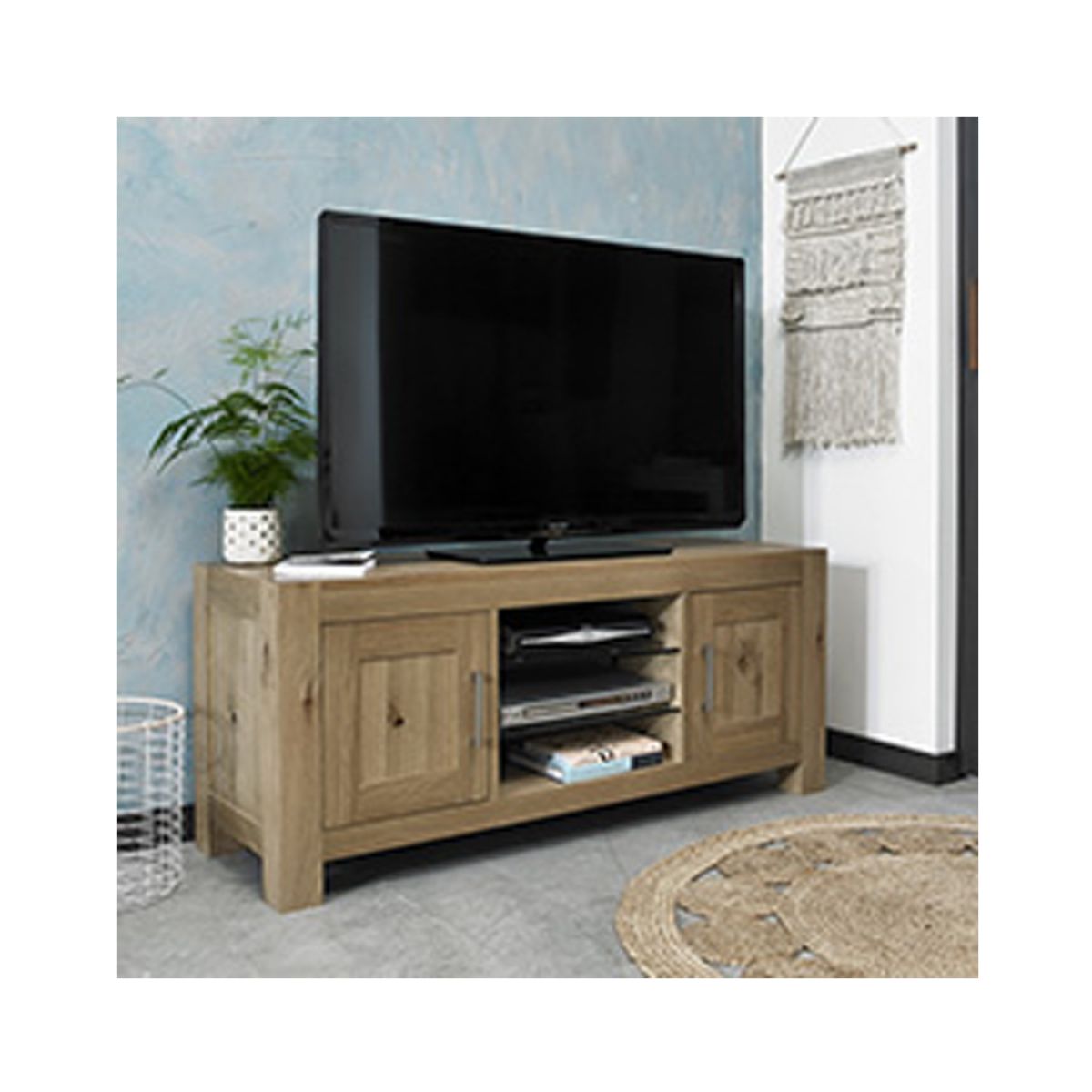 TV Table Bangor | size: Length: 44cm, Width: 135cm, Height: 57cm | color: Oak | image: 1 | variant: 1001469